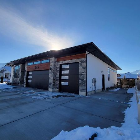 Spacious & Modern Apartment, Close To Universities And Mountains Mapleton 外观 照片